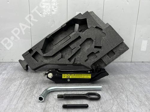 Jack Kit AUDI A3 (8P1) 2.0 TDI quattro | BP30096021C119 