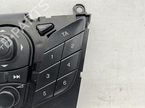 Used Radio Radio FORD FIESTA VI (CB1, CCN) 1.4 TDCi (68 hp) 33810931 33810931