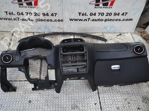 Tableau de bord ALFA ROMEO GT (937_) 1.9 JTD (937CXN1B) (150 hp) 23686549