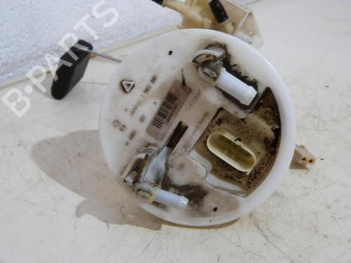 Used Fuel pump MERCEDES-BENZ C-CLASS (W203) C 220 CDI (203.008) (150 hp) 23669660
