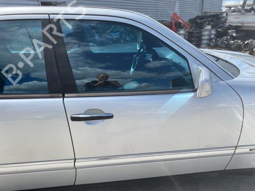 Dashboard MERCEDES-BENZ E-CLASS (W210) E 240 (210.061) | BP36440136C46 - Image 44