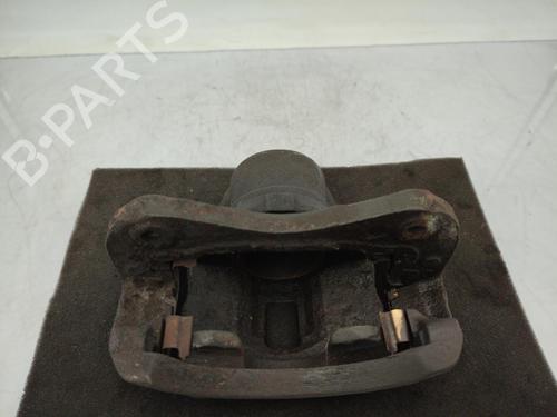 Used Right front brake caliper Right front brake caliper HYUNDAI LANTRA II Estate (J-2) 1.9 D (68 hp) 23705577 23705577