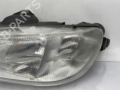 Left headlight PEUGEOT 406 (8B) 1.8 16V | BP23679623C28 