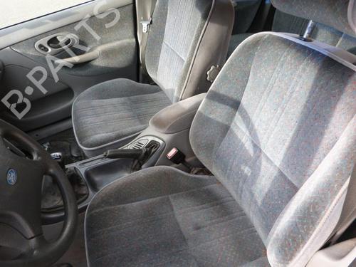 Right front indicator FORD MONDEO I (GBP) 1.8 i 16V | BP23698774C33  - Image 9