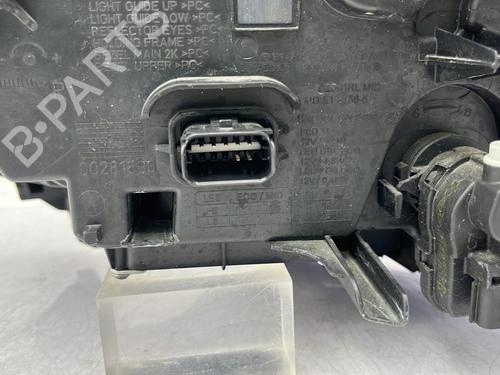 Right headlight RENAULT CLIO V (B7_) 1.5 Blue dCi 85 (B7AG) | BP29839384C29