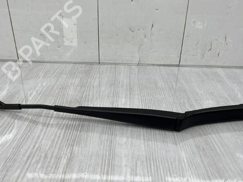Used Front windshield wiper arm VW PASSAT B7 (362) 3.6 FSI 4motion (300 hp) 23751046