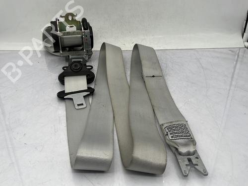 front-right-seatbelt-renault-megane-iii-hatchback-bz01_-b3_-2008-23683357 main image