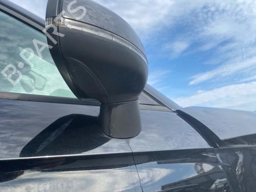 Used Right mirror Right mirror 37284501 37284501