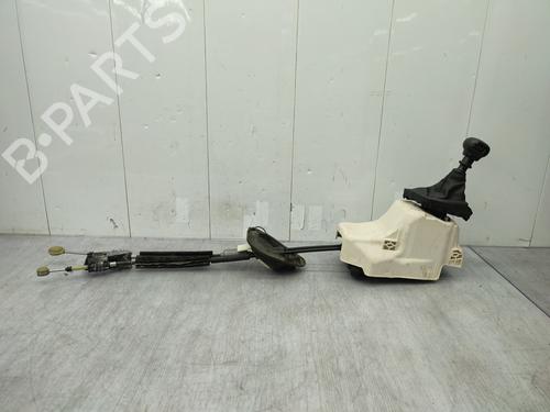 Used Gear lever PEUGEOT 208 II (UB_, UP_, UW_, UJ_) 1.2 PureTech 100 (101 hp) 27604306