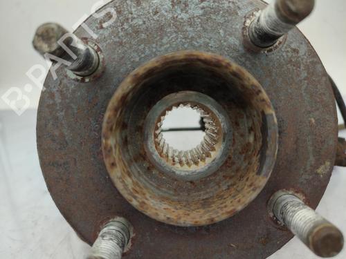 Used Right front steering knuckle Right front steering knuckle FORD FIESTA VI (CB1, CCN) 1.4 TDCi (70 hp) 23730343 23730343