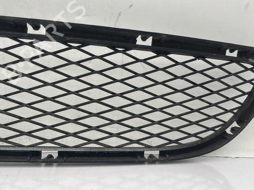 Grill BMW 3 (E90) 320 d (184 hp) 31025881