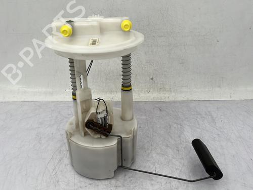 Used Fuel pump NISSAN JUKE (F15) 1.5 dCi (110 hp) 31910000