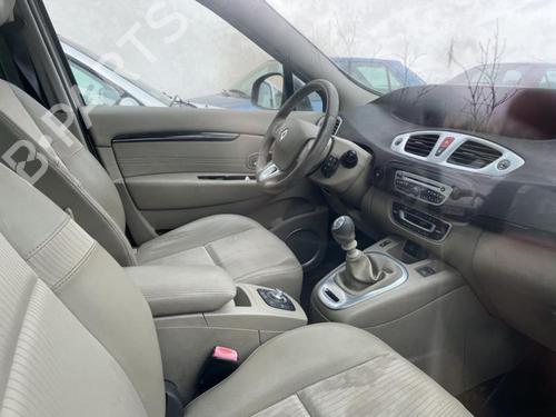 Dashboard RENAULT SCÉNIC III (JZ0/1_) 1.9 dCi (JZ0J, JZ1J, JZ1K, JZ1S) | BP23697523C46 - Image 56