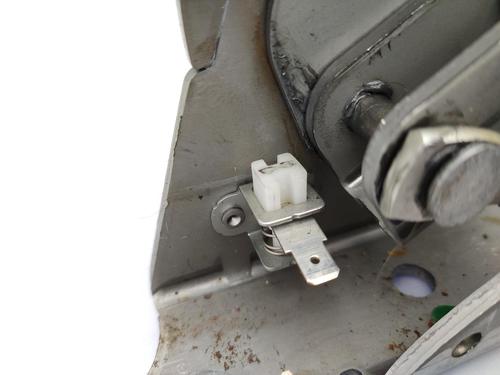 Hand brake RENAULT CLIO IV (BH_) 1.5 dCi 90 | BP23740904I18 