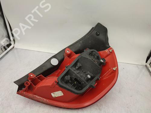 Used Left taillight Left taillight RENAULT CLIO III (BR0/1, CR0/1) 1.2 16V (BR02, BR0J, BR11, CR02, CR0J, CR11) (75 hp) 27663691 27663691