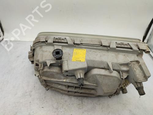 Used Right headlight Right headlight MERCEDES-BENZ C-CLASS (W202) C 180 (202.018) (122 hp) 27633812 27633812