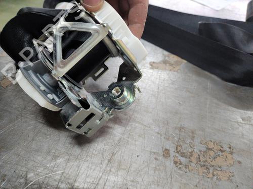 Used Front right seatbelt Front right seatbelt CITROËN C3 II (SC_) 1.4 HDi 70 (SC8HZC, SC8HR0, SC8HP4) (68 hp) 27566917 27566917