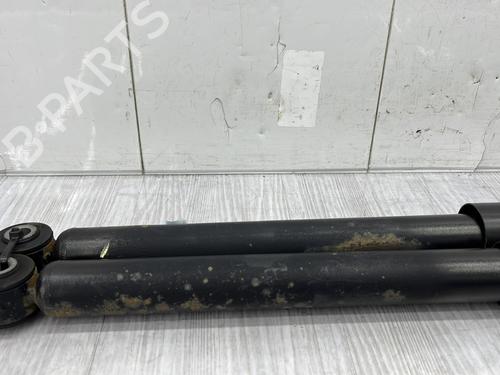 Used Right rear shock absorber Right rear shock absorber DACIA SANDERO II TCe 90 (B8M1, B8MA, B8AC) (90 hp) 23681316 23681316