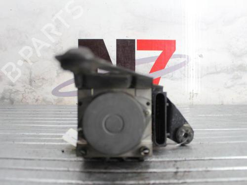 Used ABS pump ABS pump RENAULT MEGANE II (BM0/1_, CM0/1_) 1.5 dCi (BM1E, CM1E) (106 hp) 23690717 23690717