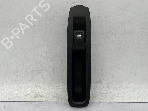 Used Right rear window switch RENAULT MEGANE IV Hatchback (B9A/M/N_) 1.5 dCi 110 (B9A3) (110 hp) 25726463