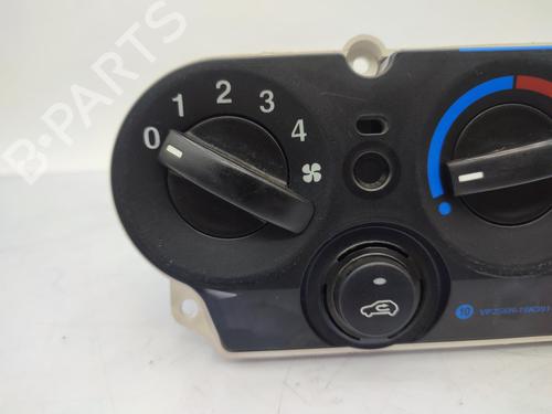 Climate control FORD FIESTA V (JH_, JD_) 1.4 TDCi | BP23712533I5 