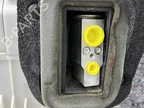 Used Heater matrix box Heater matrix box CITROËN C-CROSSER (VU_, VV_) 2.2 HDi (156 hp) 23752615 23752615