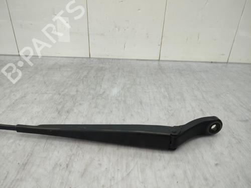 Used Front windshield wiper arm PEUGEOT 208 I (CA_, CC_) 1.2 VTI 82 (82 hp) 23728859