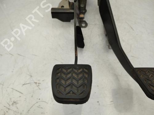 Used Pedal PEUGEOT 108 1.0 VTi (69 hp) 23718958