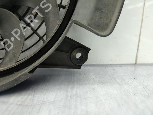 Used Radiator fan HYUNDAI H-1 / STAREX Bus (A1) 2.5 TCi (101 hp) 23729278