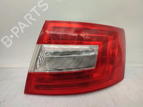 Used Right taillight SKODA OCTAVIA III (5E3, NL3, NR3) 1.6 TDI (105 hp) 24330847