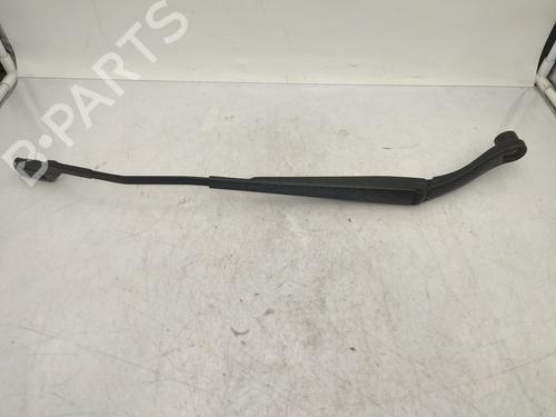 Used Front windshield wiper arm PEUGEOT RCZ 2.0 HDi (163 hp) 23891423