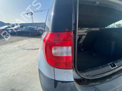 Right sun visor SKODA YETI (5L) 1.2 TSI | BP36551589I2 - Image 123