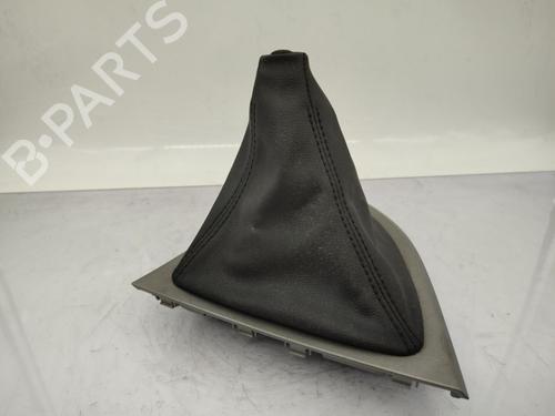 shift-knob-bmw-1-e87-2003-2004-2005-2006-2007-2008-2009-2010-2011-2012-2013-23723296 main image