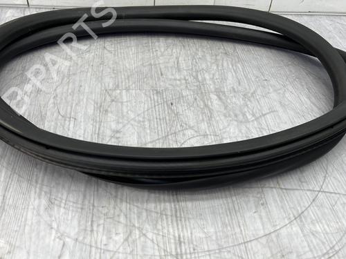 Rubber door seal PEUGEOT 208 II (UB_, UP_, UW_, UJ_) e-208 | BP23760492C142 