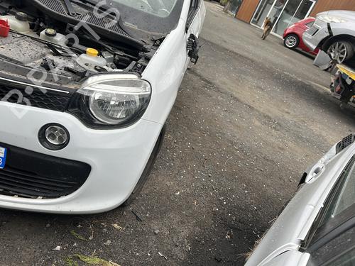 Right taillight RENAULT TWINGO III (BCM_, BCA_) 1.0 SCe 70 (BCMB) | BP27704722C35  - Image 12