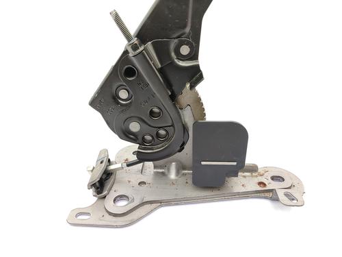 hand-brake-citroen-c4-cactus-2014-23756935 main image