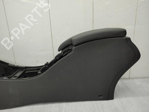 armrest-center-console-renault-megane-iii-hatchback-bz01_-b3_-2008-23739348 main image