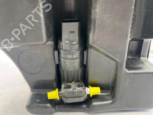 Used Windscreen washer tank Windscreen washer tank 38549423 38549423