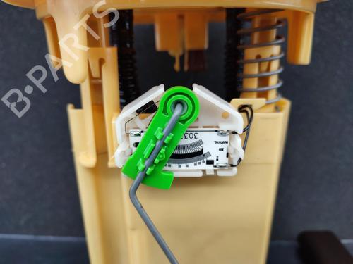 Used Fuel pump PEUGEOT 308 SW I (4E_, 4H_) 1.6 HDi (114 hp) 23722182