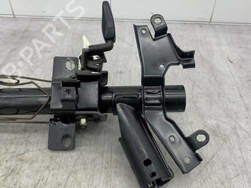Used Steering column Steering column PEUGEOT 405 I (15B) 1.8 Turbo Diesel (90 hp) 23703784 23703784