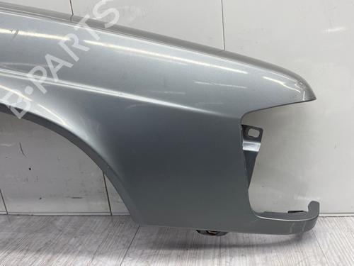 Used Right front fenders Right front fenders MERCEDES-BENZ 190 (W201) D 2.0 (201.122) (72 hp) 40504296 40504296