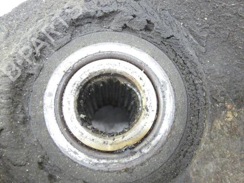 Used Right front steering knuckle Right front steering knuckle RENAULT MEGANE I (BA0/1_) 1.6 16V (BA04, BA0B, BA11, BA1J, BA16, BA19, BA1K, BA1V,... (107 hp) 23697639 23697639