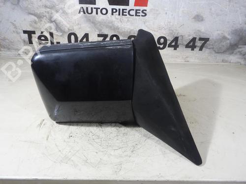 Rétroviseur droit Rétroviseur droit MERCEDES-BENZ E-CLASS (W124) E 300 D (124.131) (136 hp) 23664136 23664136