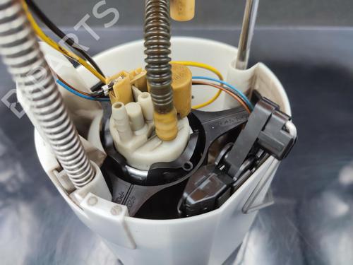 Fuel pump VW TOURAN (1T1, 1T2) 2.0 TDI 16V | BP23679888M76 