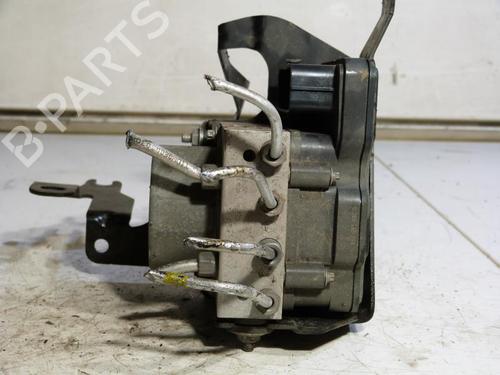 Used ABS pump ABS pump RENAULT CAPTUR I (J5_, H5_) 1.5 dCi 90 (J5N4, J5M5, J5MW, J5M6, J5AL, J5AJ) (90 hp) 23695597 23695597