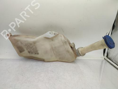 Used Windscreen washer tank PEUGEOT 206 Hatchback (2A/C) 1.4 i (75 hp) 28690470