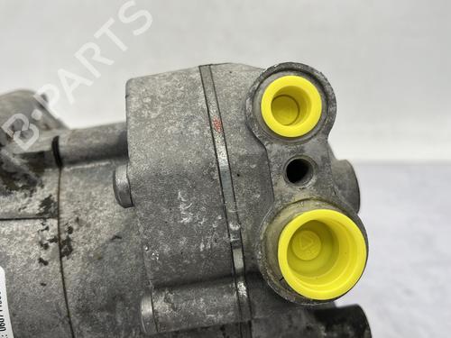 Used AC compressor AC compressor OPEL MERIVA B MPV (S10) 1.4 (75) (100 hp) 25600355 25600355