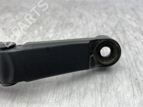 front-windshield-wiper-arm-toyota-yaris-_p9_-2005-2006-2007-2008-2009-2010-2011-2012-2013-2014-23755637 main image