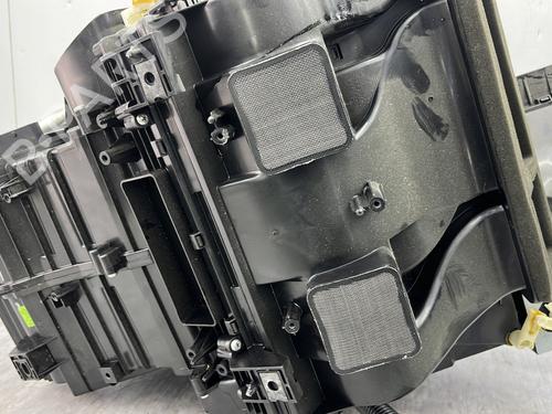 Heater matrix box RENAULT KOLEOS I (HY_) 2.0 dCi 4x4 (HY0K) | BP32469821M61