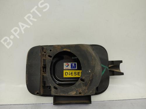 Fuel flap PEUGEOT 607 (9D, 9U) 2.7 HDi 24V | BP23722623C131 